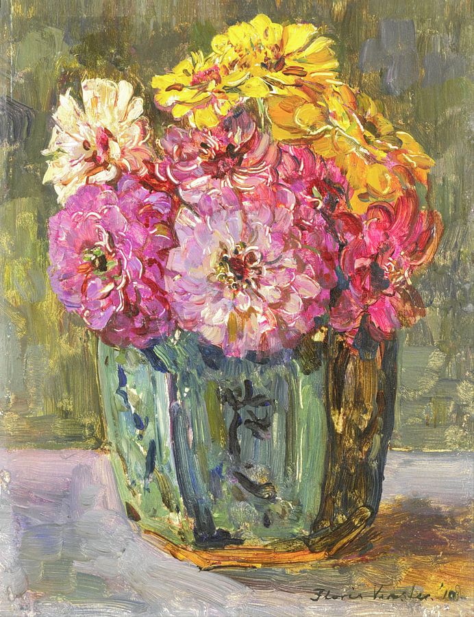 Stilleven met zinnia's in een gemberpot